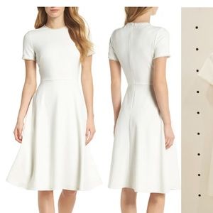 Gal Meets Glam Victoria Dress